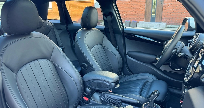 MINI Cooper S cena 84700 przebieg: 56916, rok produkcji 2018 z Myszyniec małe 781
